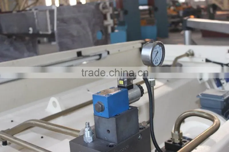 Accurl brand small shearing machine, hydraulic cutter machine