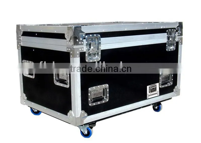 RK310II Flight Case with heavy duty recessed handles and foam lined