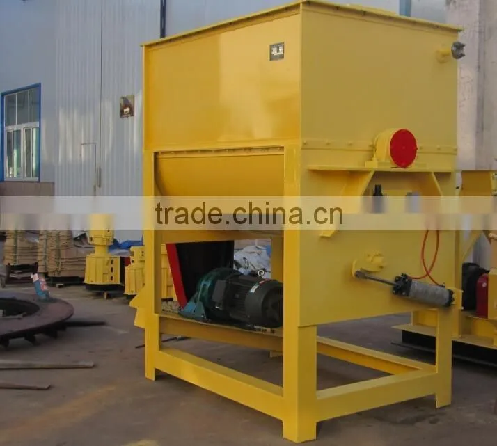 Animal feed mixer/mixing machine