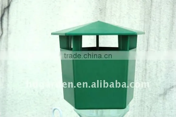 Garden plastic snail trap