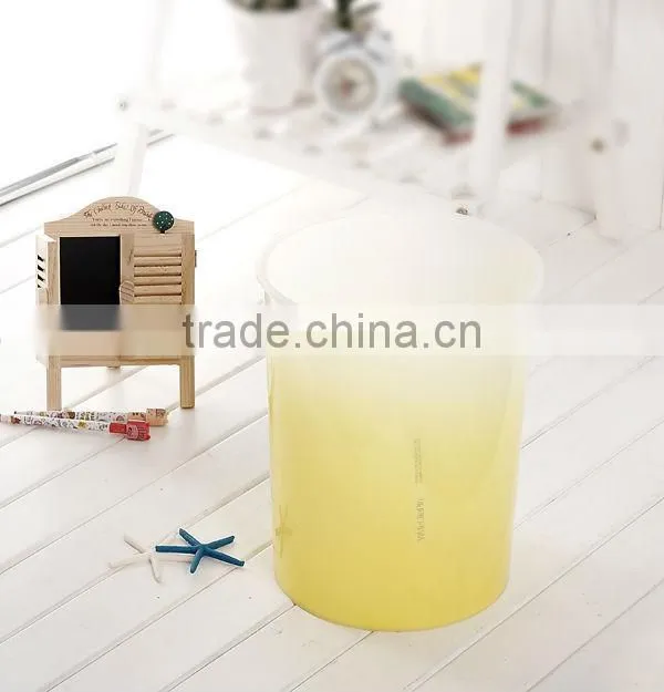 New item two-tone dustbin plastic garbage can