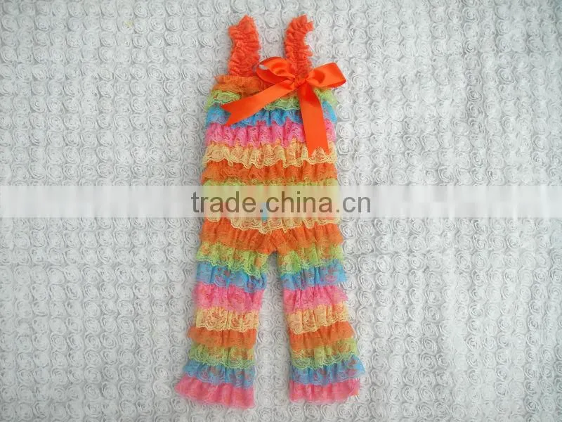 posh flowery baby tops&pants mad in China
