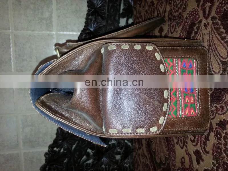 Vintage Shoulder Beach Handbag Embroidered Leather Banjara Bag Ethnic India Gypsy Purse