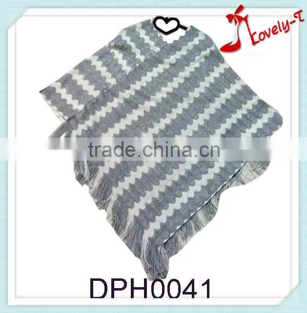 2015Wholesale sexy ladies stripe winter warm pullover knitting poncho with tassels