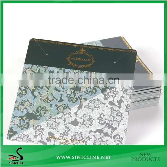 Sinicline blue and white paper necklace card
