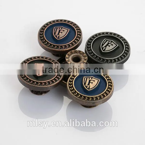 Hot sale different types of buttons custom clothing buttons