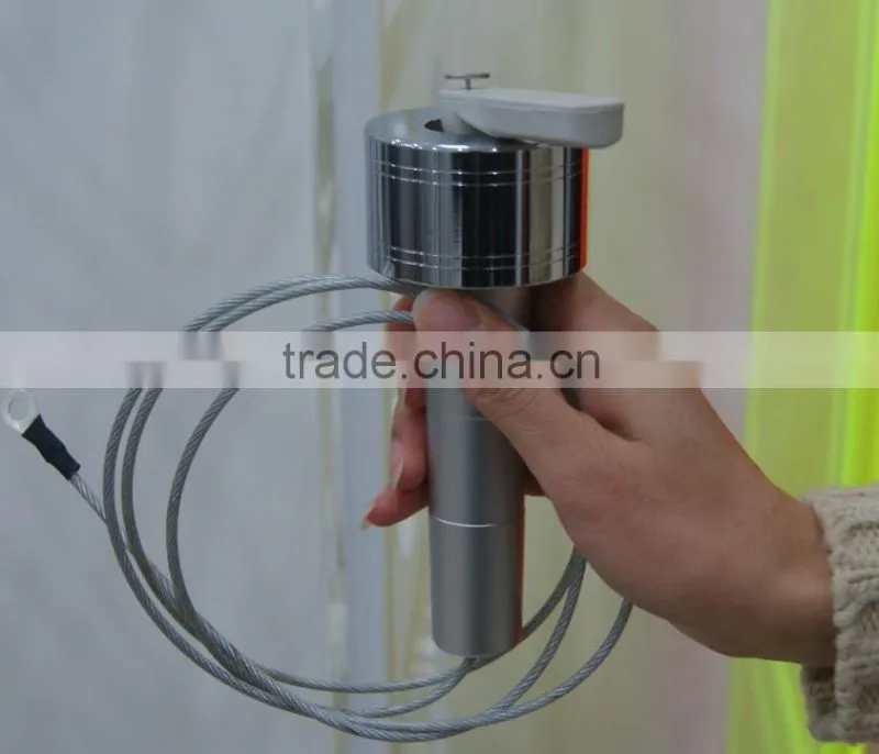 Hot Hand held magnetic detacher