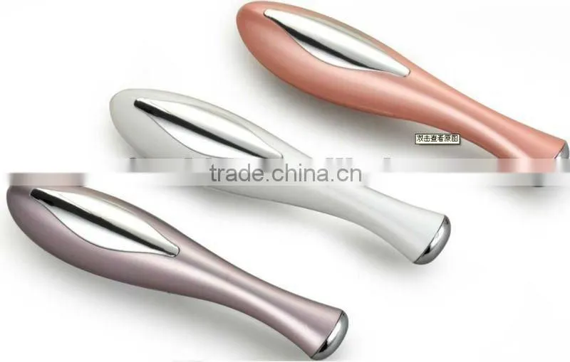 Lastest facial vibrating cosmetic instrument