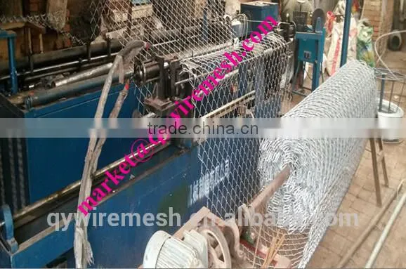 Alibaba Verified China Factory Popular Perimeter fence/Chain Link Fence top barbed wire/cyclone fence