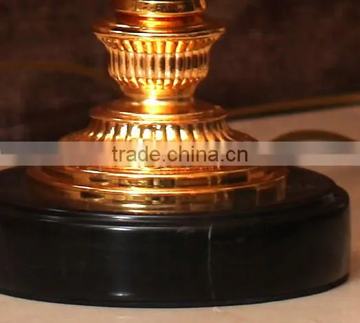 Concise design black color marble body table lamp