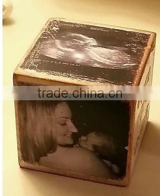 UV printing on wood cube