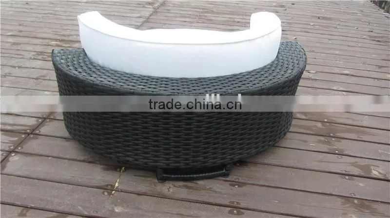 Hot Sale Round PE Rattan/Wicker Pet Dog Cat Bed