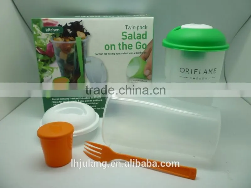 Wholesale BPA-Free plastic salad shaker /plastic salad cup with fork/plastic salad shaker on the Go