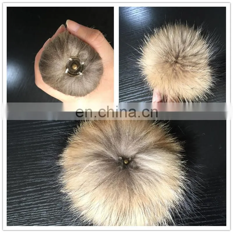Top Quality Large and Fluffy Large Pompoms / Real Racoon Fur Pompoms