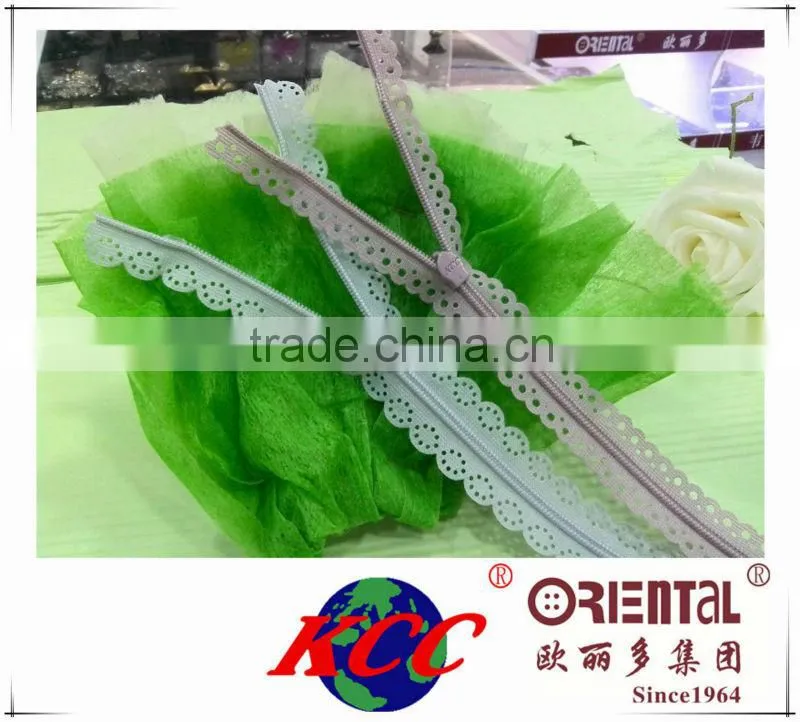3# KCC invisible zipper with patterned lace tape