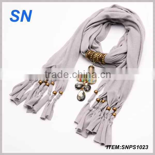 Fashion Pendant Jewelry Scarf With Alloy Pendant/Pendant Scarf