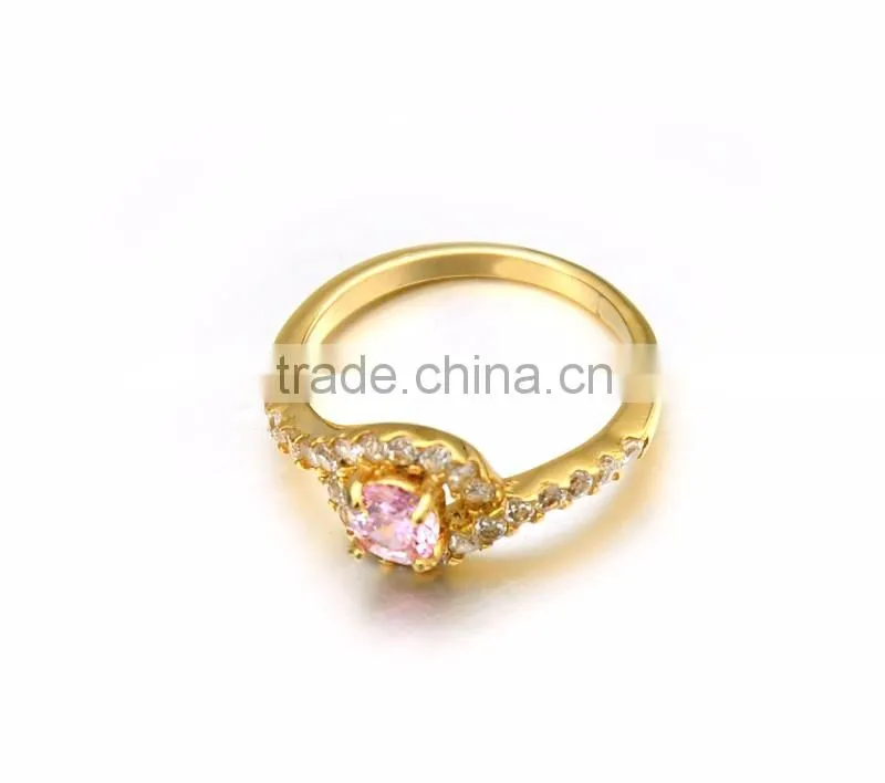 Popular 2017 Women Dubai Gold Jewelry Shiny Stainless Steel Zircon Ring Jewelry