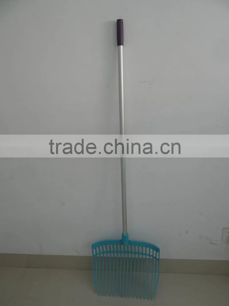 Animal plastic forks