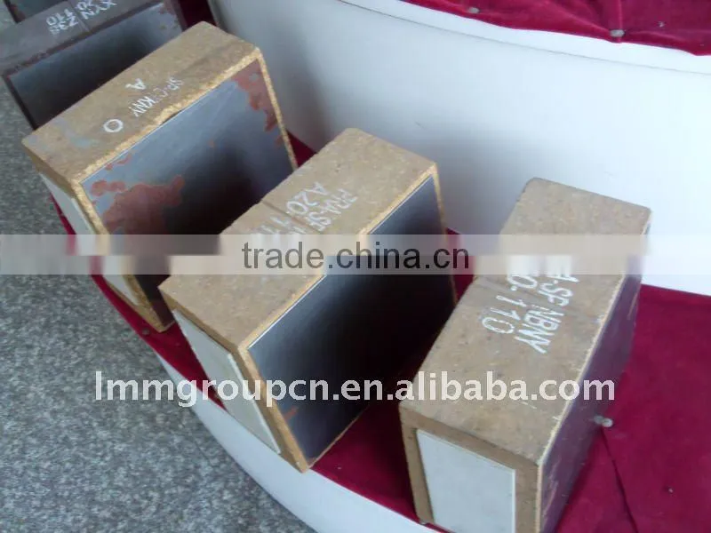 Chrome magnesite bricks