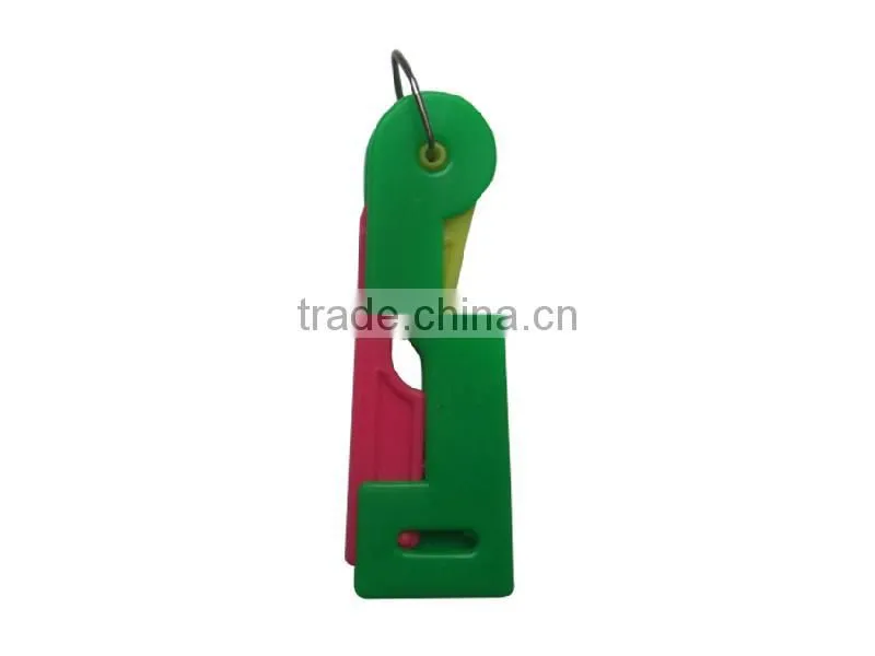 duck plastic needle threaders