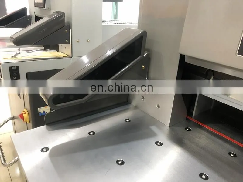 GC720HL POLAR card board guillotine paper cutter trimmer machine with side table and floating balls beads