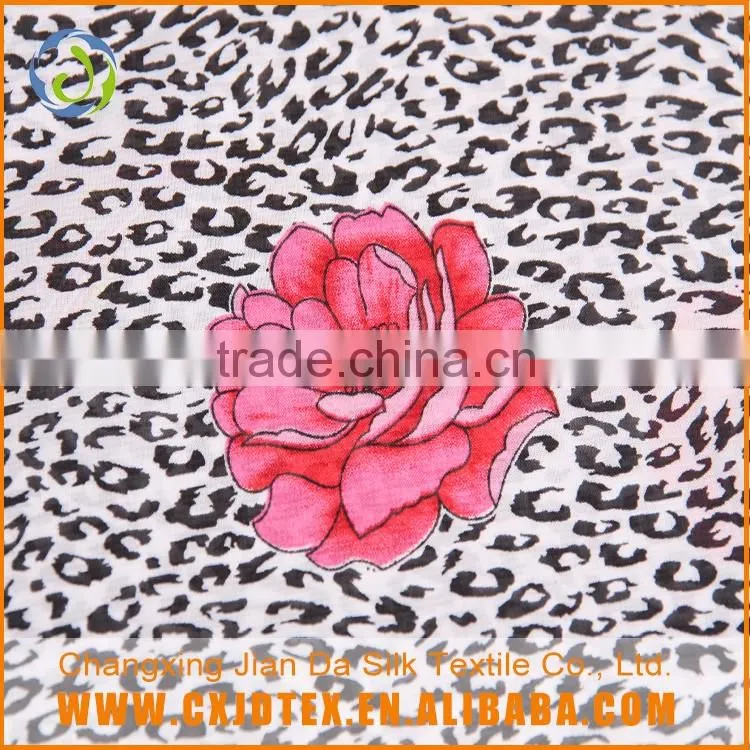 Low price 2016 promotional advertising pleat chiffon fabric