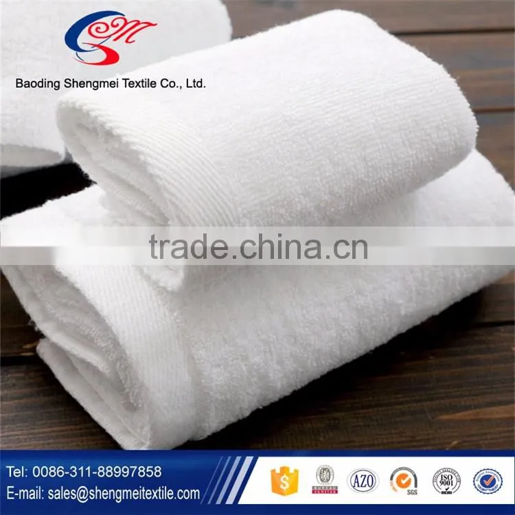 2016 new design and customized size discount hotel towel