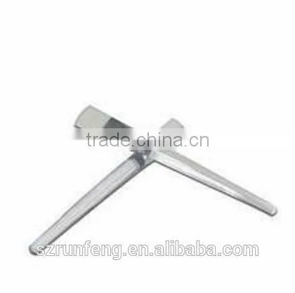 Plastic rod mask brush