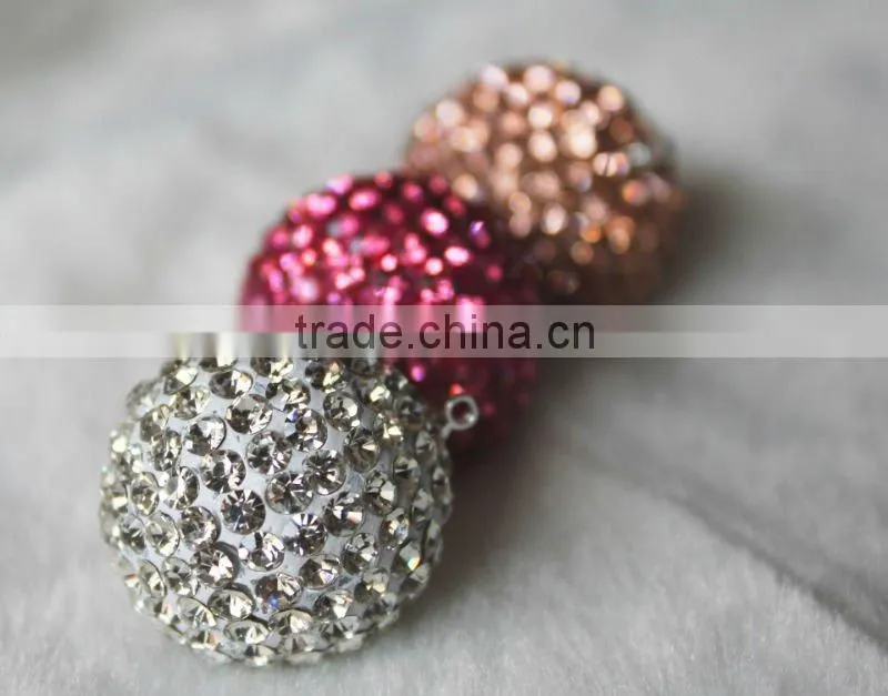 Handmade resin pandent of jewelry