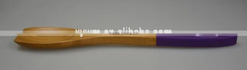 Dubai New Gastronome Trend Straight Bamboo Wooden Sillone Handle Eay Hold Spatula Cutlery Set