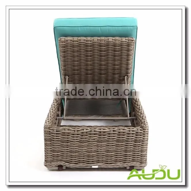 Audu Seattel Wicker Outdoor Sun Lounger