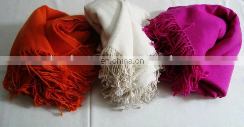 Cashmere Throws in solid colours