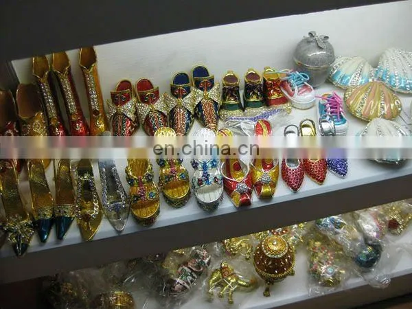 New design Chinese God Figure