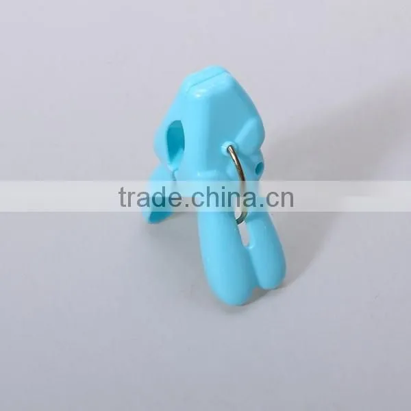 12pcs V design assorted plastic color clothes clips pegs