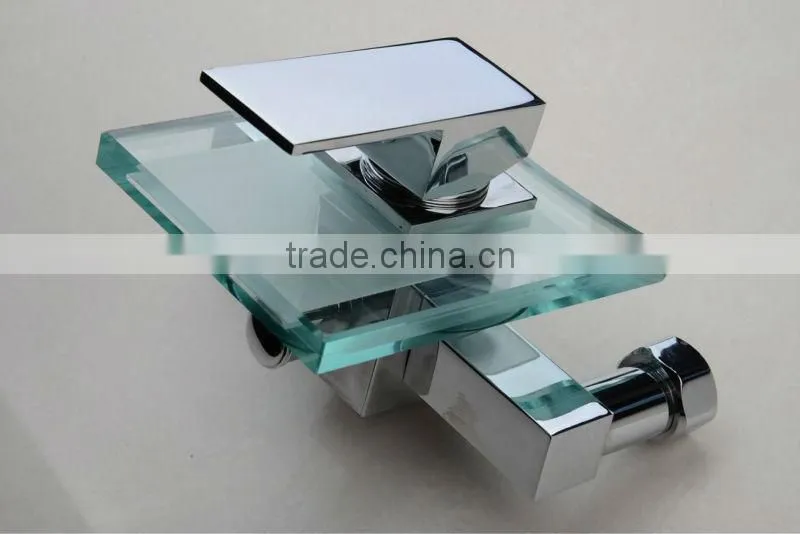 QH00815W Wall mounted bath shower faucet/tap