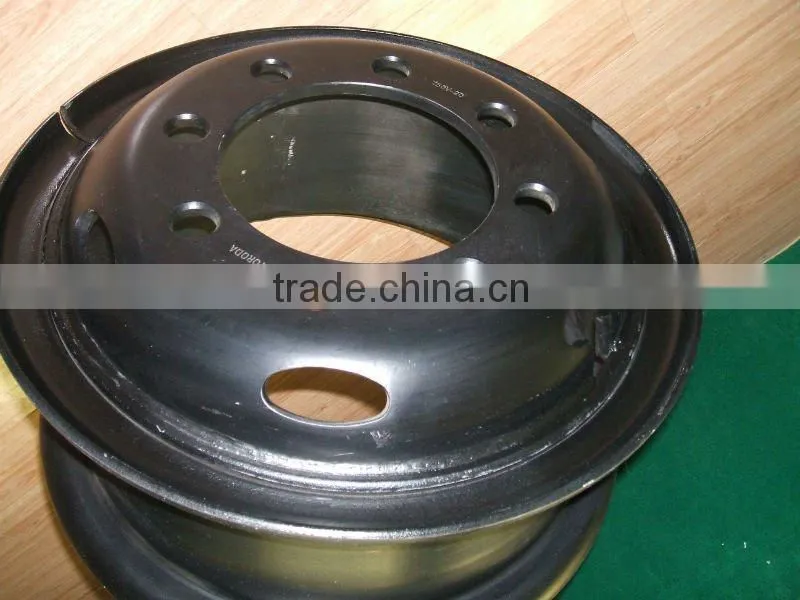 Heavy truck steel wheel