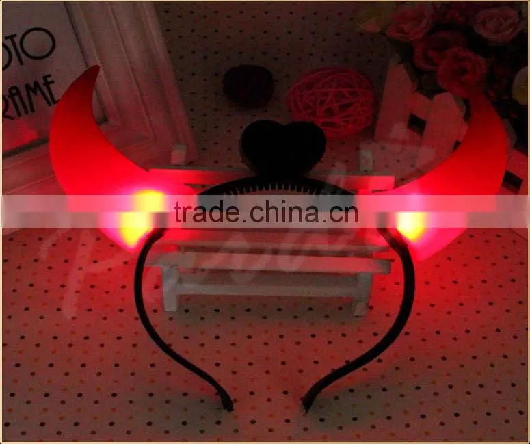 Factory supply cheap halloween led light up devil horns