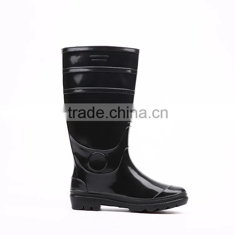 2016 Hot selling cheap black pvc rain boots without steel toe, cheap plastic pvc rain boots