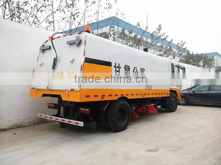 Dongfeng 4x2 street cleaning truck