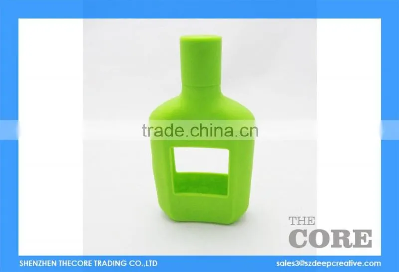 new hot selling promotional gift silicone silicone wine bottle sleeve bath clean tool sleeve
