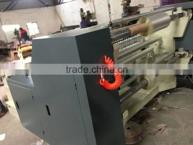 Horizontal type paper roll slitting rewinding machine