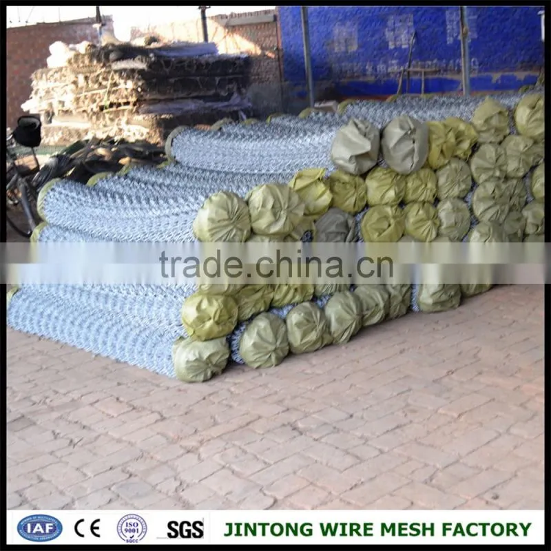 iron mesh fence gate,roller chain link mesh fence,diamond fence wire mesh netting