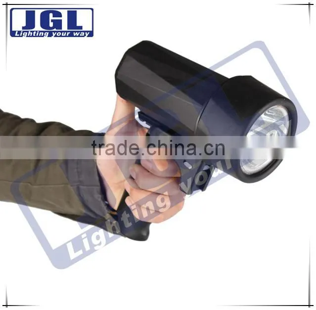 1100Lm rechargeable portable field lighting 5JG-9910 hand shaking torch light