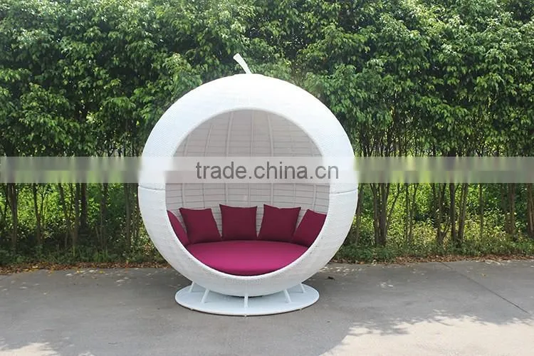 Garden Furniture Luxury Rattan White Apple Sunbed