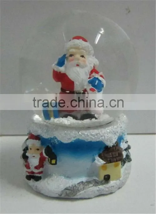 Small resin glass snow globe