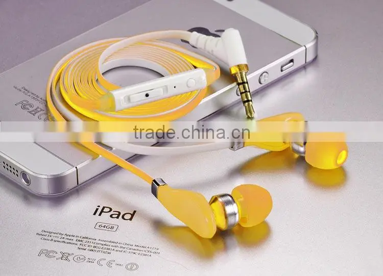 Cheap Colorful Headphones With 3.5mm gold plated plug
