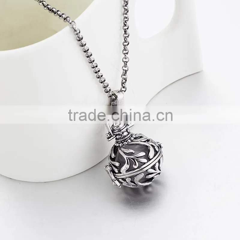 OEM Gold Filigree Cage Pregnancy Necklace