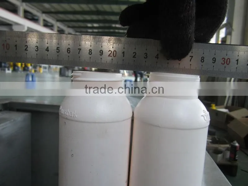 Plastic neck cutting machine for drink bottle