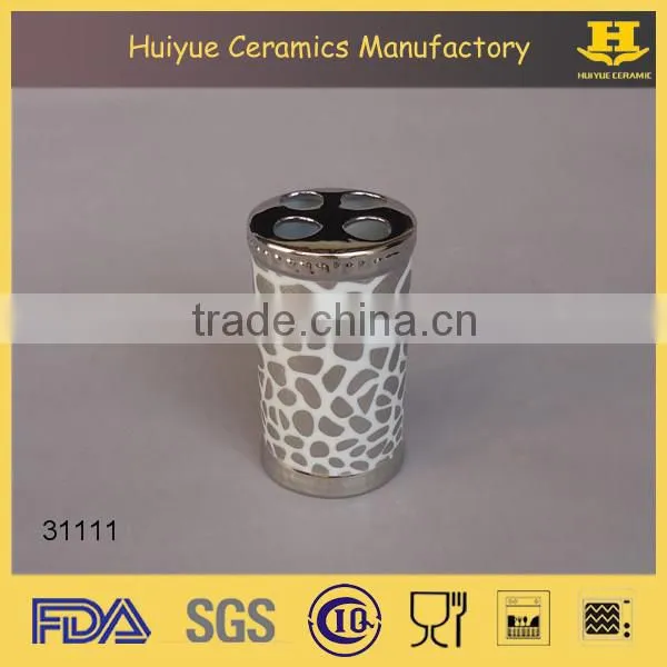 ceramic hotel bathroom accessories, soap dish with toothbrush holder