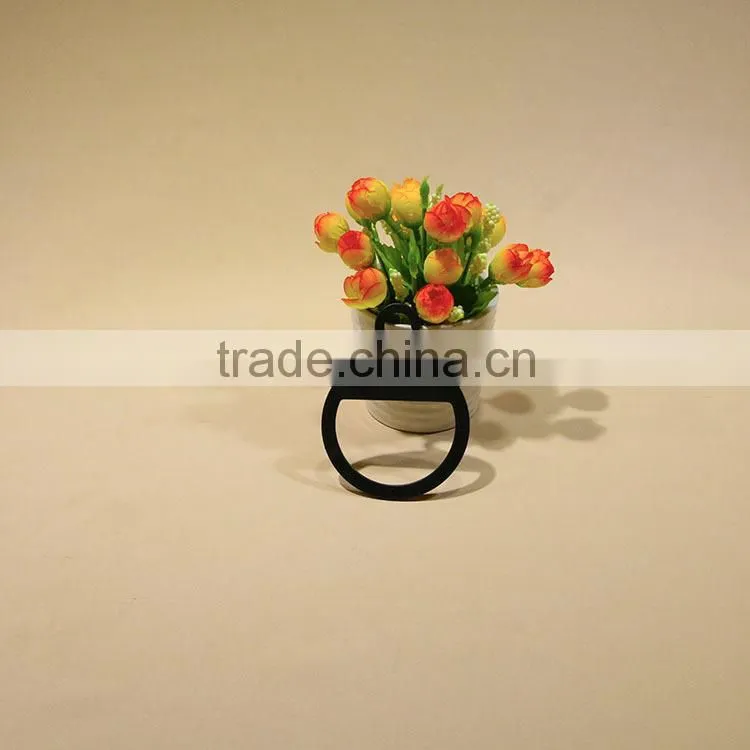 Durable Round plastic scarf hanger